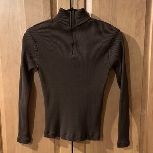 Vintage Ribbed Long Sleeve Turtleneck Top with 1/4 Zip